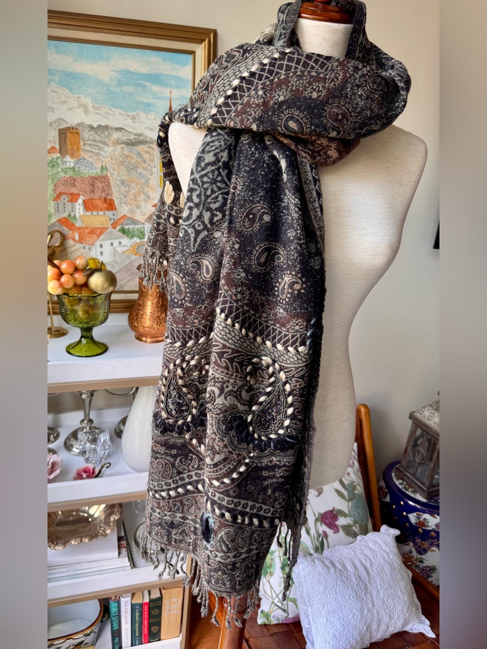 Intricate Cozy Paisley Jacquard Wool Beaded scarf/Pashmina Shawl
